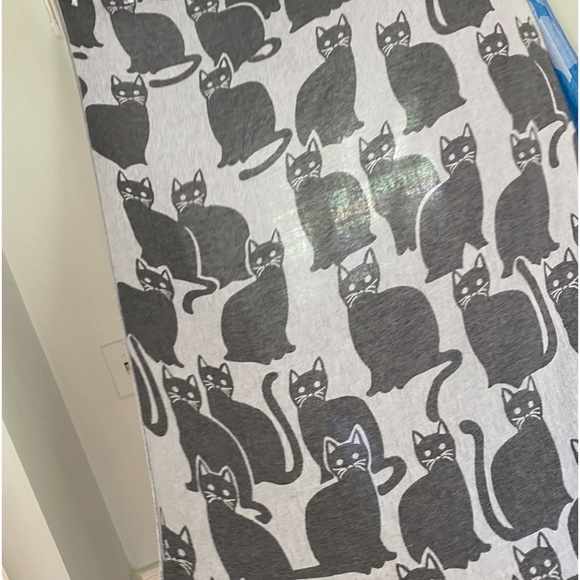 Cat’s Meow Wrap Towel Black + White Loom Weave Organic Cotton Hand Tied Tassels - Picture 12 of 15